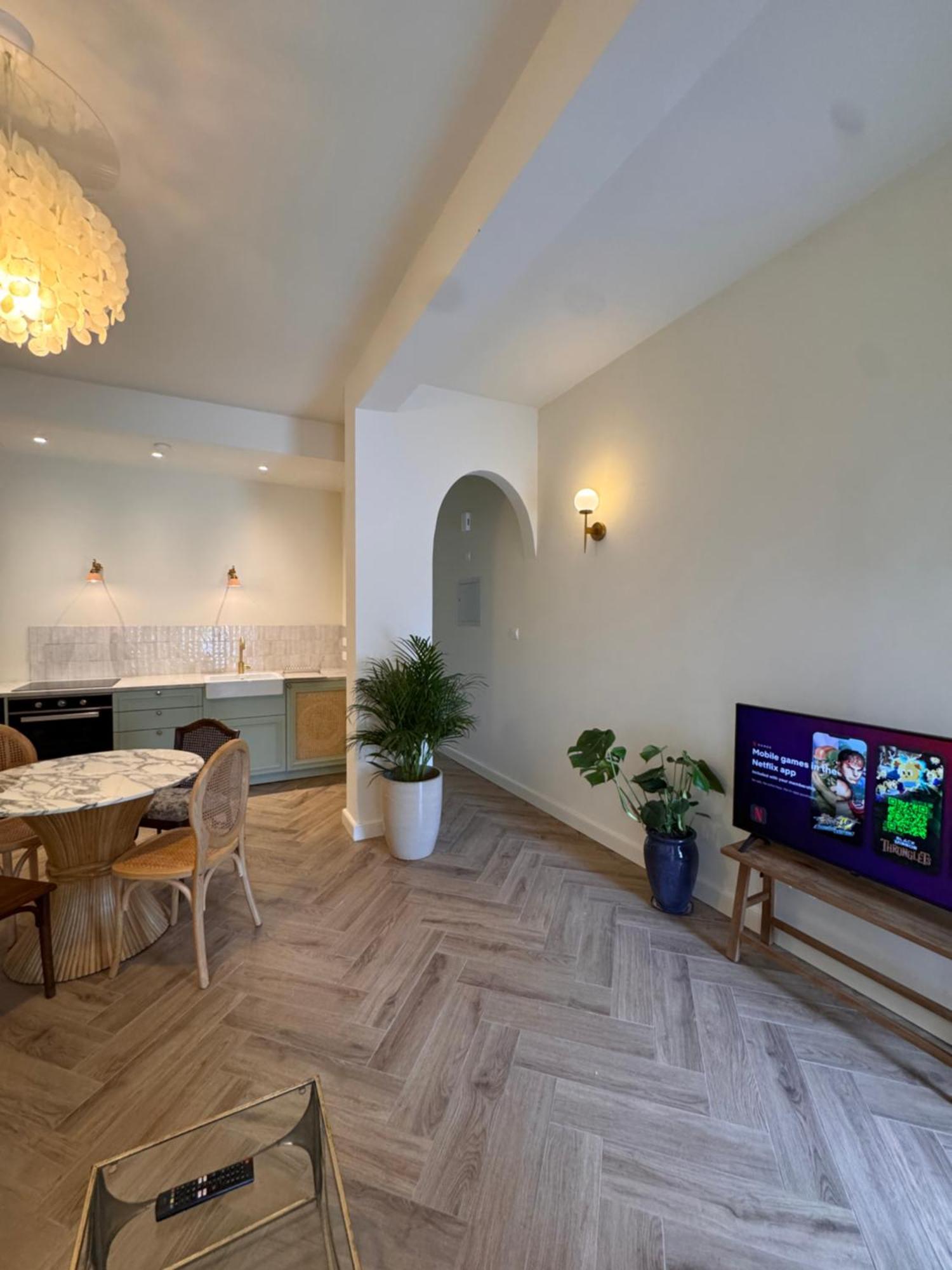 Liberty House - Central Two Bedroom Apartments Nicosia Buitenkant foto